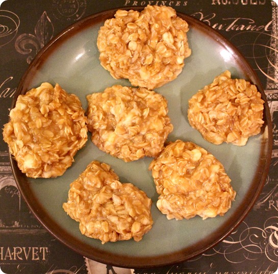 No Bake White Chocolate Peanut Butter Oatmeal Cookies