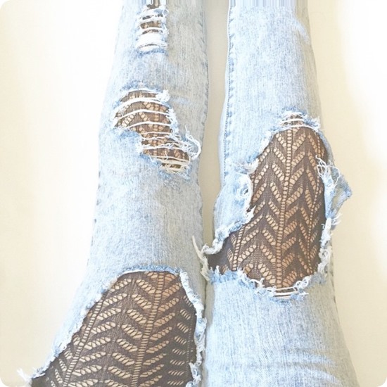 ripped jeans with tights