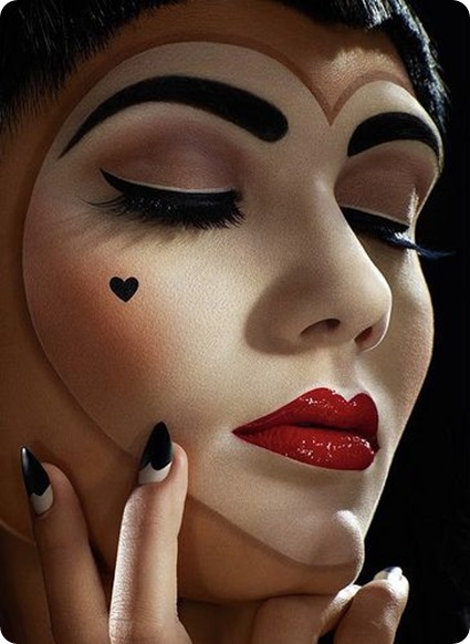 Halloween makeup Queen of Hearts