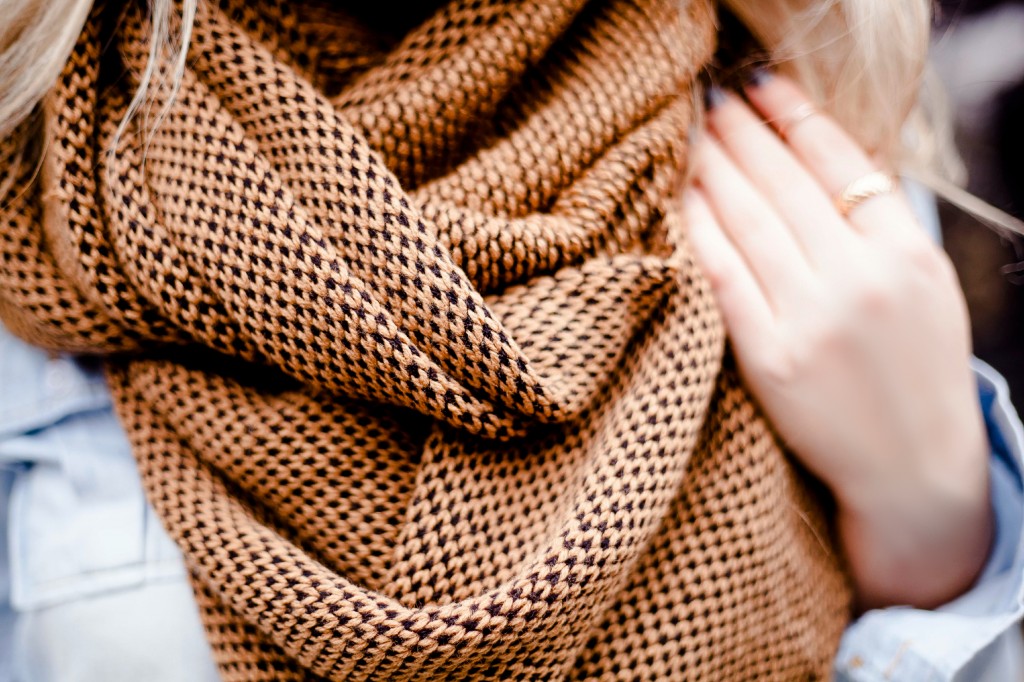 H&M infinity scarf