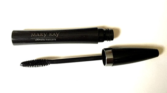 Glamming Up For The Holidays With Mary Kay