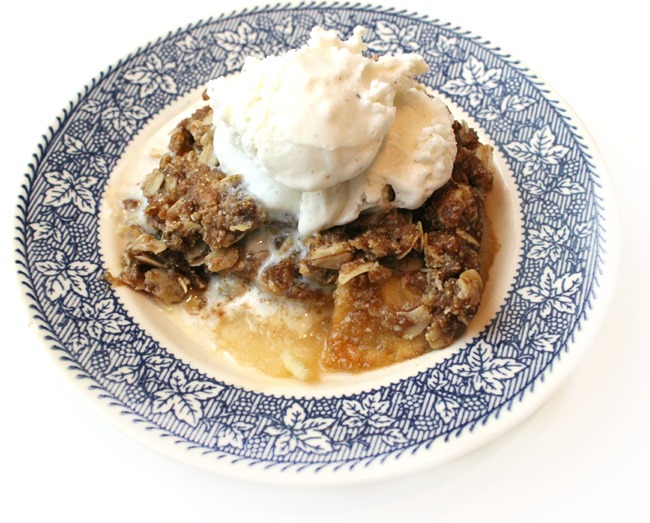 Cinnamon Brown Sugar Apple Crisp